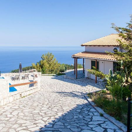 Villa Skyfall Kalamíci Kültér fotó