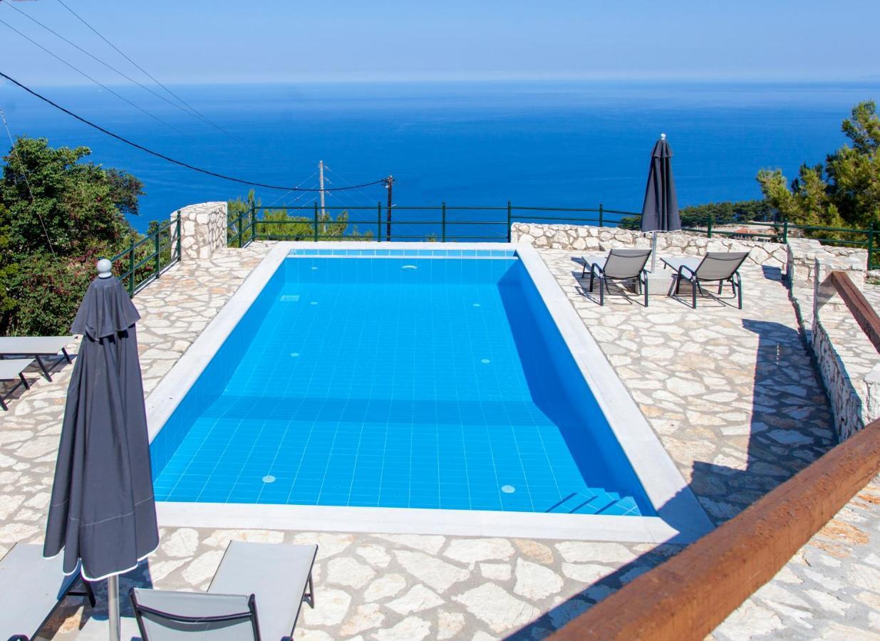 Villa Skyfall Kalamíci Kültér fotó