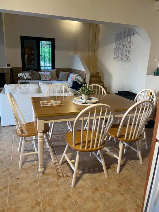 Villa Skyfall Kalamíci Kültér fotó